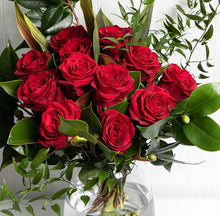 Load image into Gallery viewer, Premium Red Rose Bouquet (12 stem)