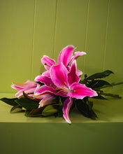 Load image into Gallery viewer, Fresh Local Oriental Lilies
